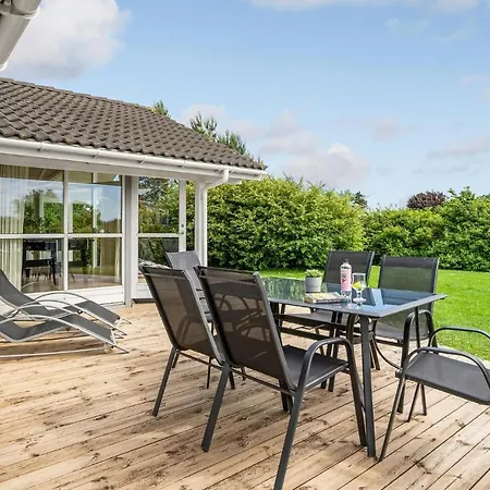 4 Bedroom Gorgeous In Børkop