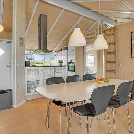 4 Bedroom Gorgeous In