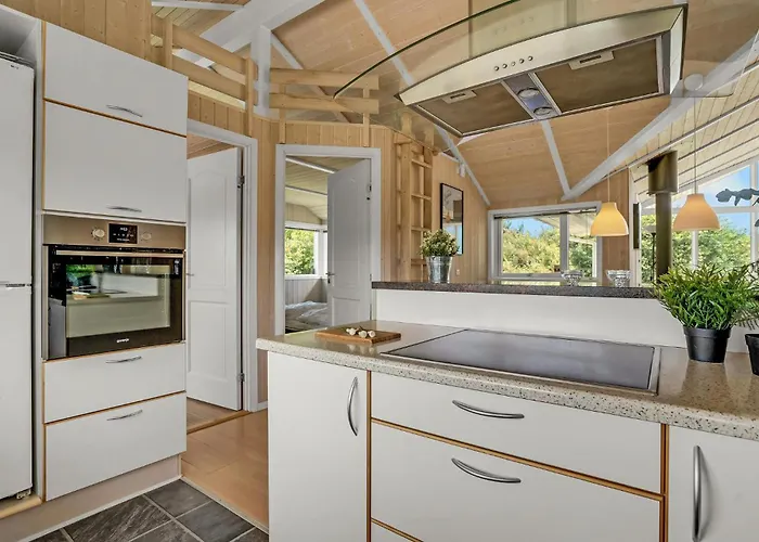 4 Bedroom Gorgeous In Casa vacanze Børkop