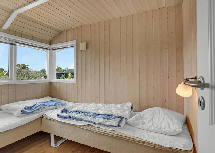 4 Bedroom Gorgeous In Casa vacanze Børkop